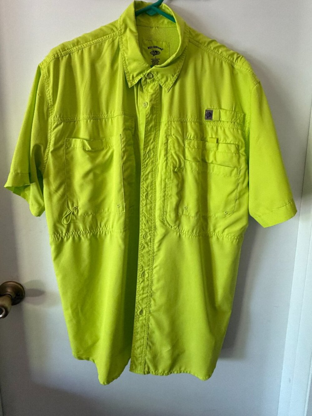 Reel Legends Men's Large Lime Yellow Short Sleeve Button-Up Fishing Pockets